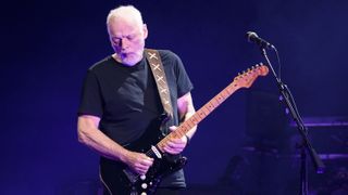 Dave Gilmour performing